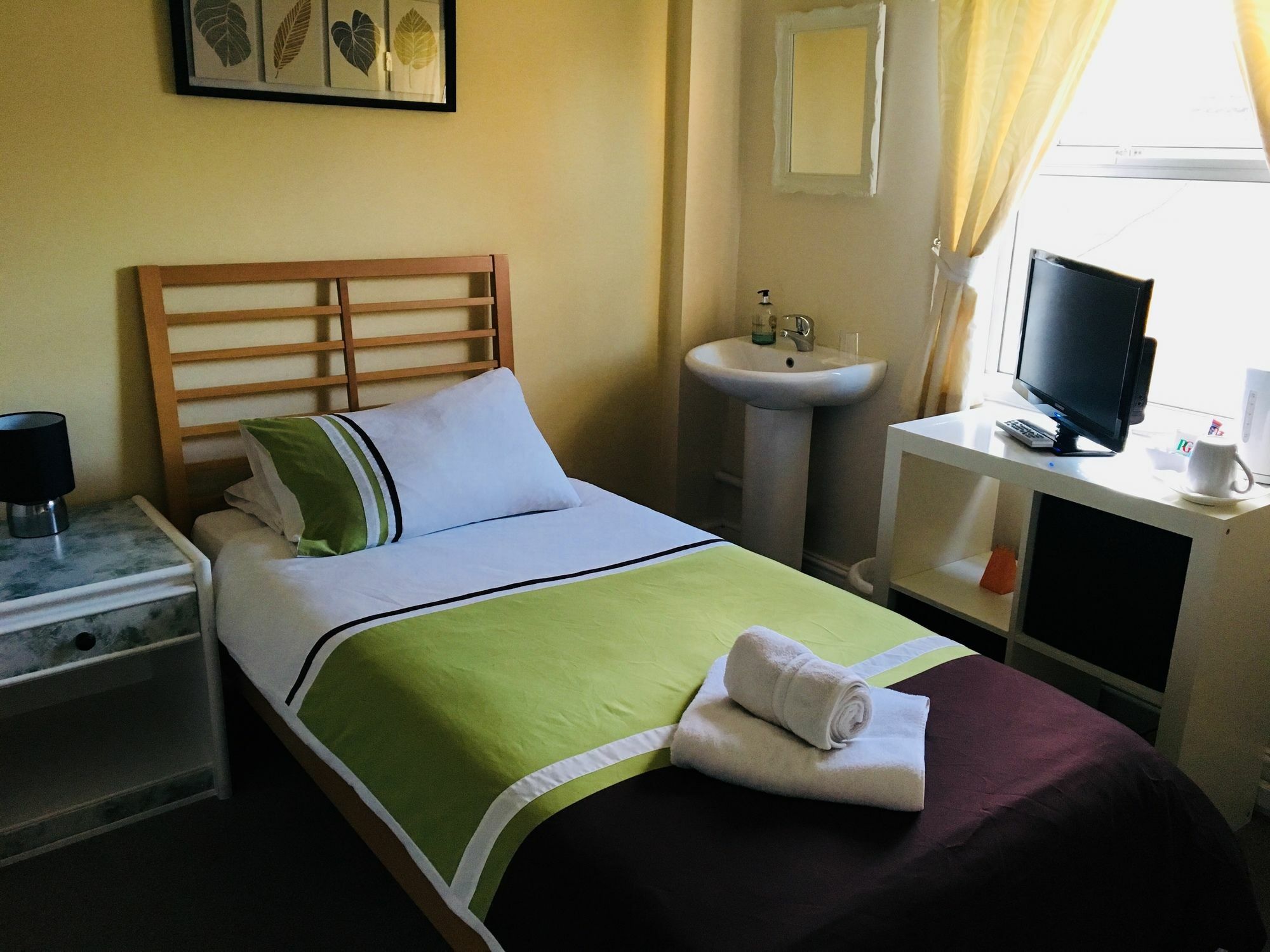Bentons Guest House Cheltenham Exteriör bild